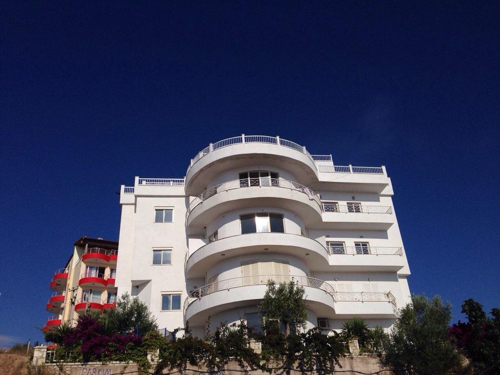 Apartments On The Beach Sarandë Exterior foto
